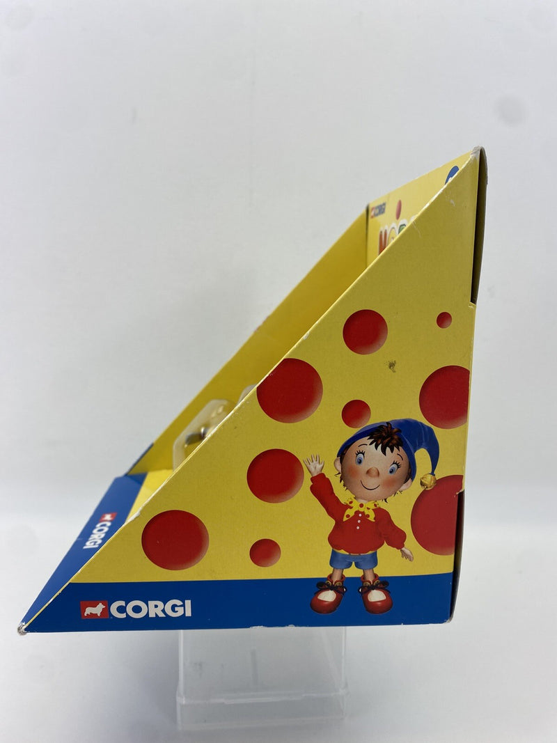 Corgi Classics Toys Tessie Bear In Plane  - Noddy - Brand New in Box