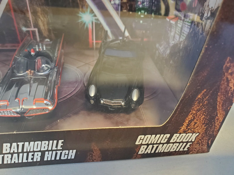 HOT WHEELS BATMOBILE COLLECTION - NEW SEALED IN BOX!! 1:50 SCALE