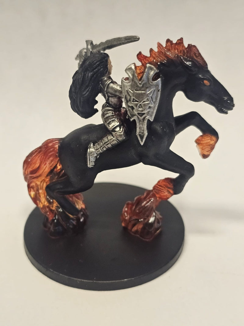 D&D Miniatures War of the Dragon Queen BLACKGUARD ON NIGHTMARE #25 w/ Card