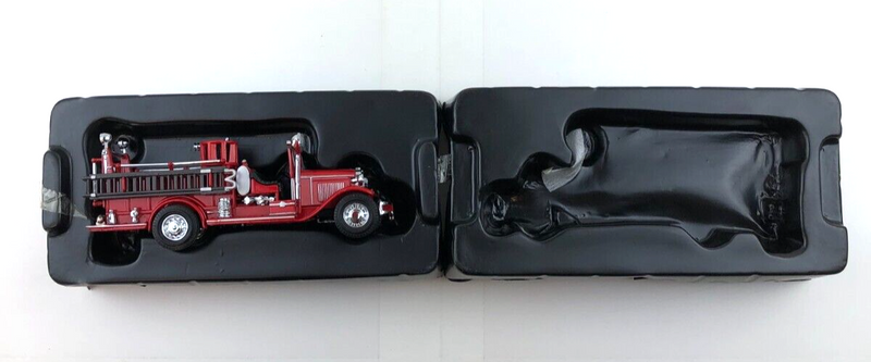 1932 Ford AA Open Cab Fire Engine Matchbox Models of Yesteryear YFE09