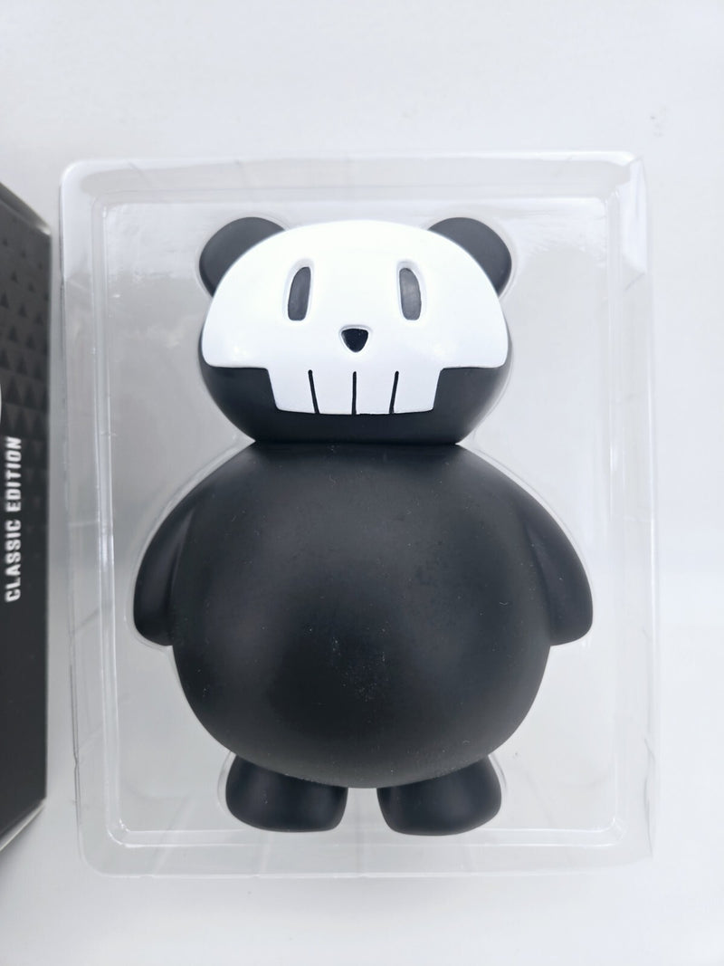 BELLY Vinyl Figure CLASSIC EDITION w/ Box Signed by Designer Limited 17 OF 60