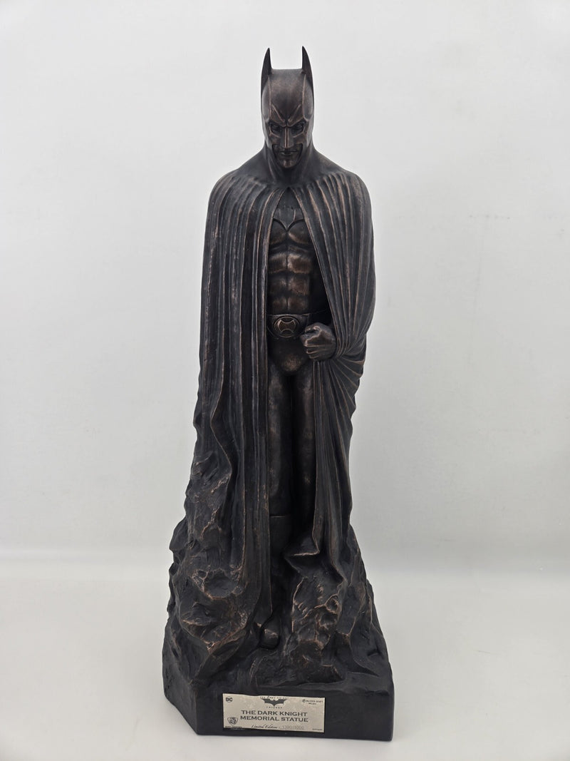 The Dark Knight Rises Master Craft Statue The Dark Knight Memorial Batman