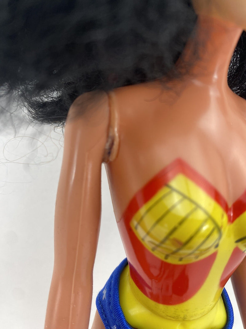 Mego Wonder Woman DC Comics  12" Action Figure Lynda Carter  Outfit 1976