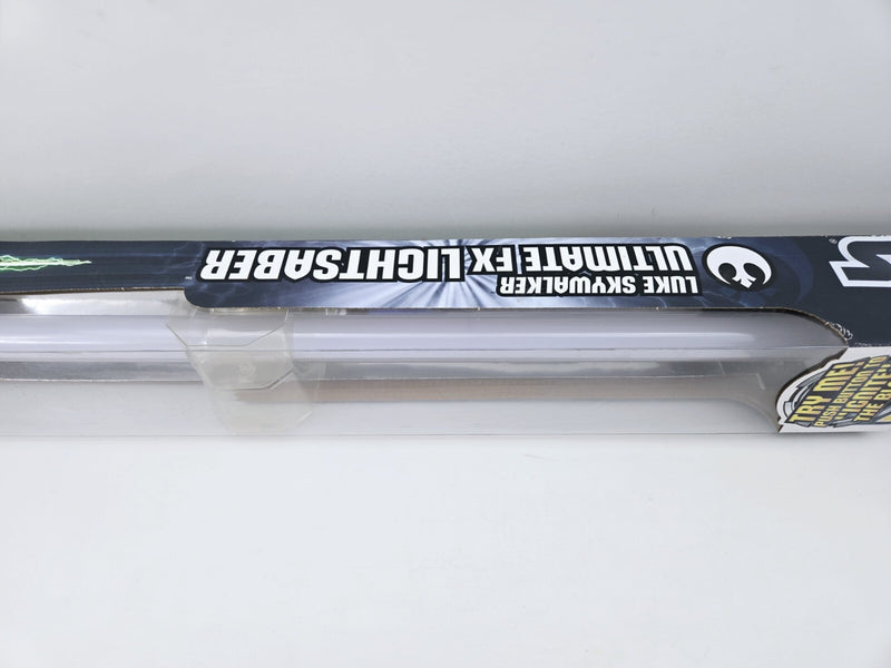 Star Wars Luke Skywalker Ultimate FX Green Lightsaber 2010 C-2945A Lucasfilm