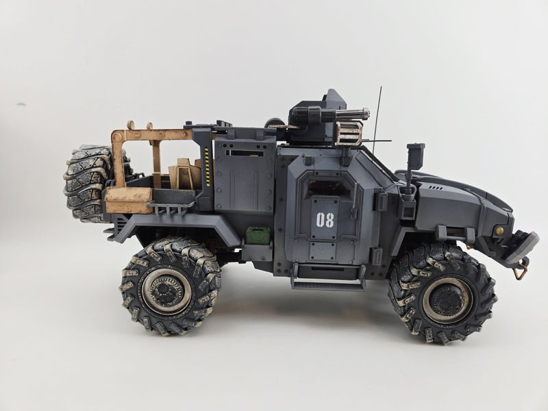 JOYTOY 1/18 Crazy Reload Suv Car Model For 1/18 Soldier Military 100% Complete +