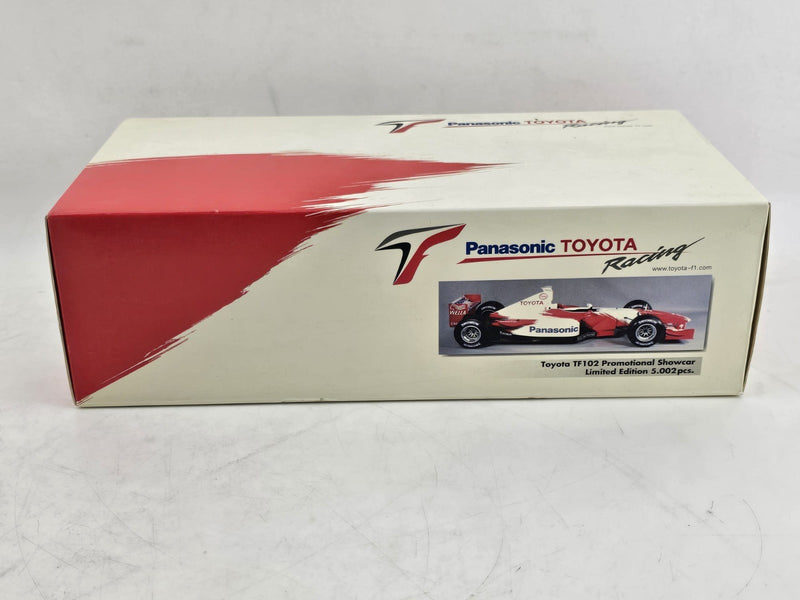 100020174 Toyota TF102 Panasonic Showcar 2002 Minichamps 1/18