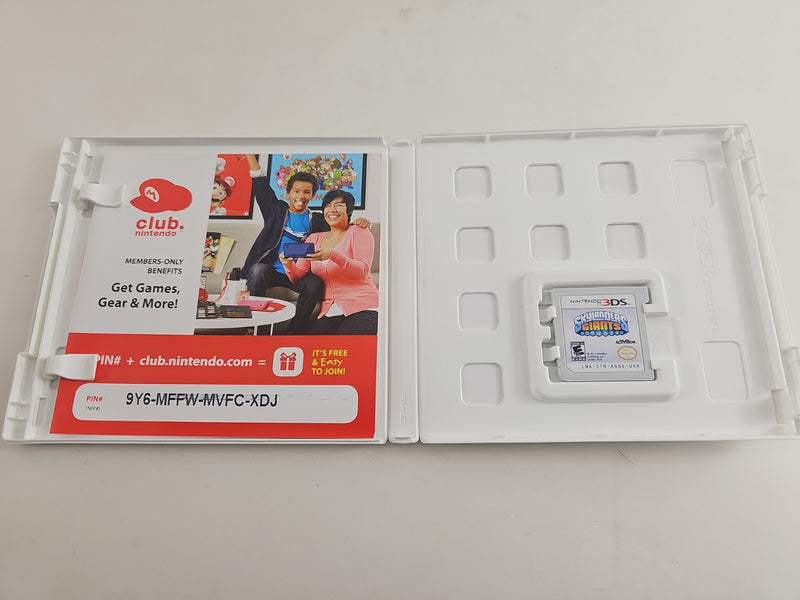 Skylanders: Giants -  Starter Pack (Nintendo 3DS, 2012)