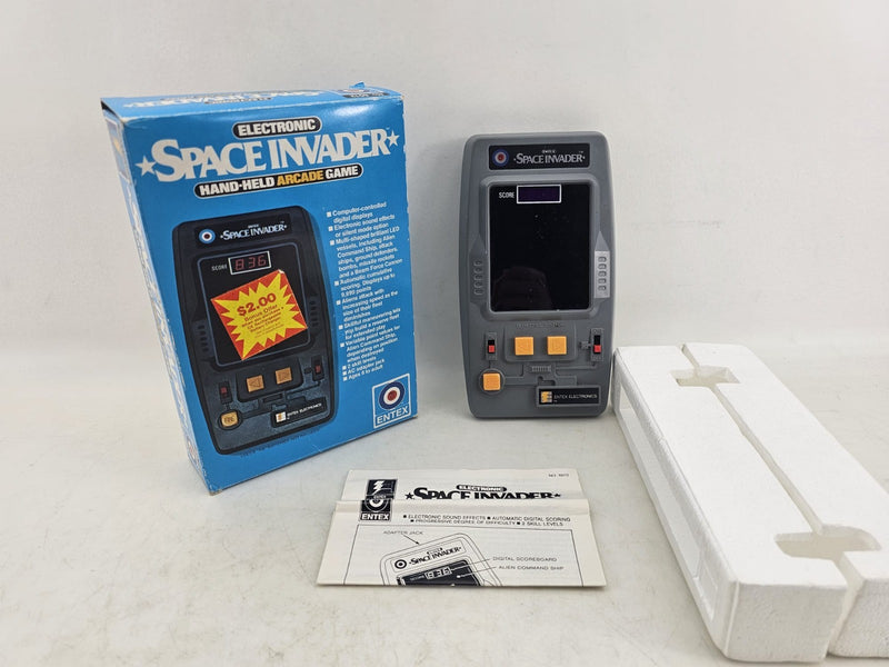 Space Invader Vintage Handheld Game - Entex - WORKING battery tested