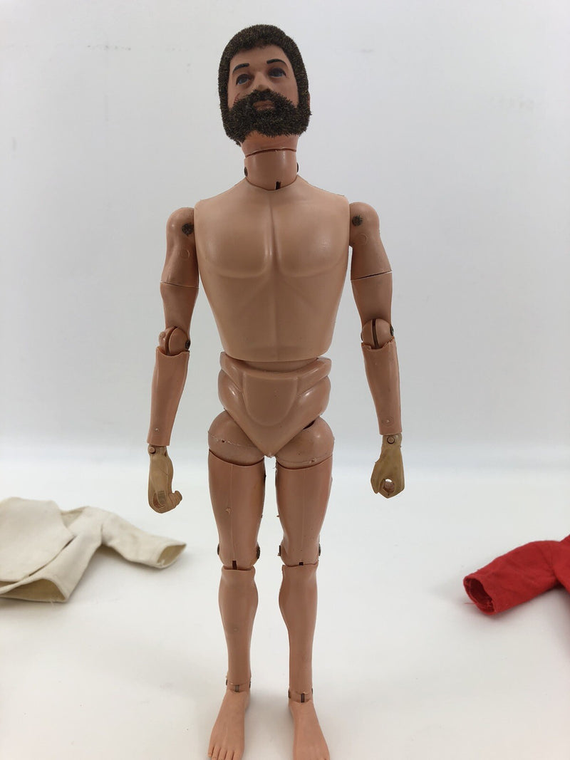 GI JOE Adventurer Flocked Brown Hair Adventure Team Hasbro Kung-fu Grip 1970s