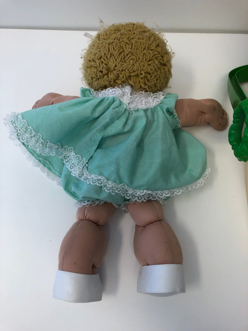 Cabbage Patch Kid w/ 3 Position Seat - Authentic Vintage (See Photos)