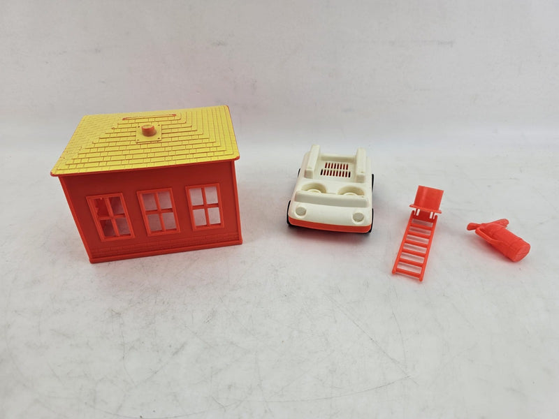 1974 Vintage Mattel Preschool CAMP TALKIN' TRACKS  Rare Not Complete