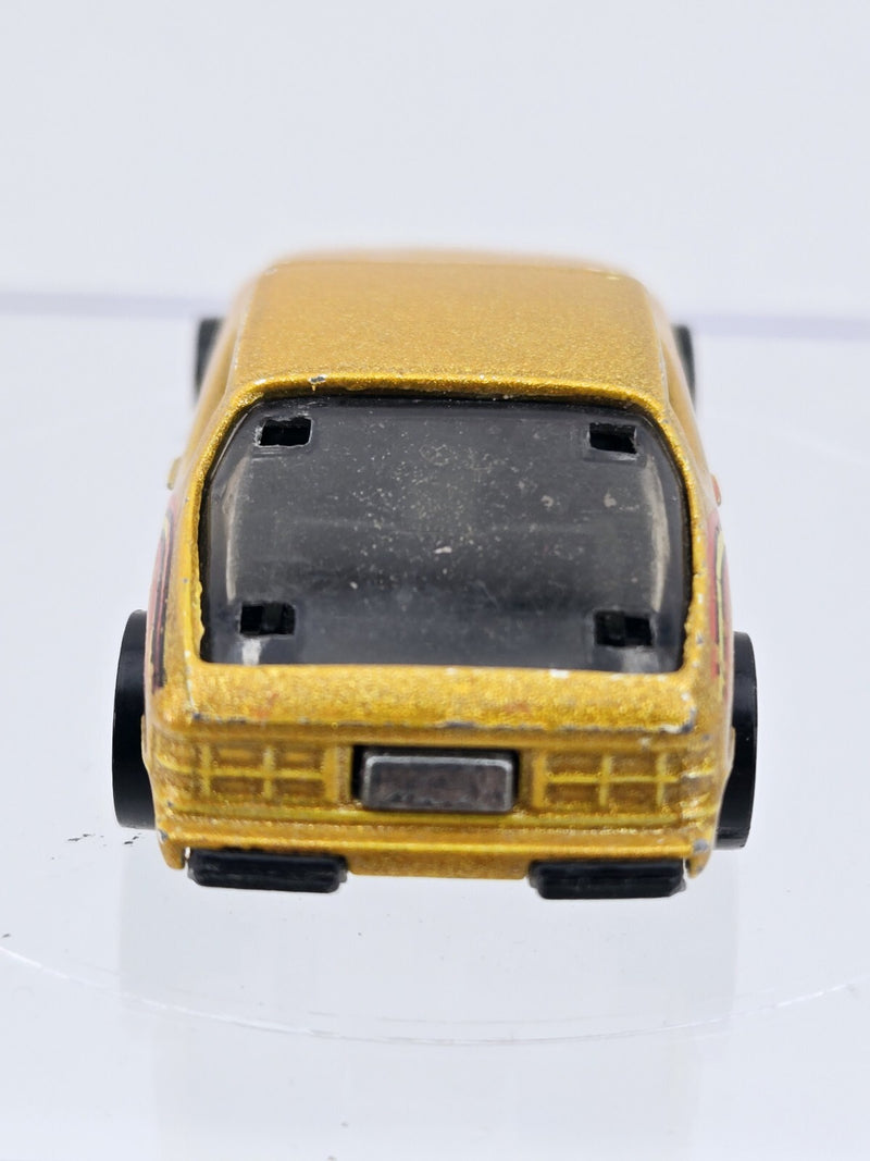 1978 Hot Wheels EXTRAS Gold Upfront 924 Porsche wo/ Ski Racks 1/64 Diecast