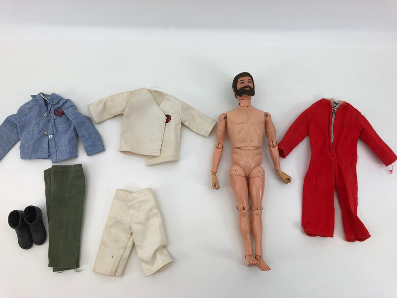 GI JOE Adventurer Flocked Brown Hair Adventure Team Hasbro Kung-fu Grip 1970s