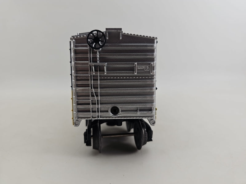 LIONEL -#9426 C & O BOXCAR