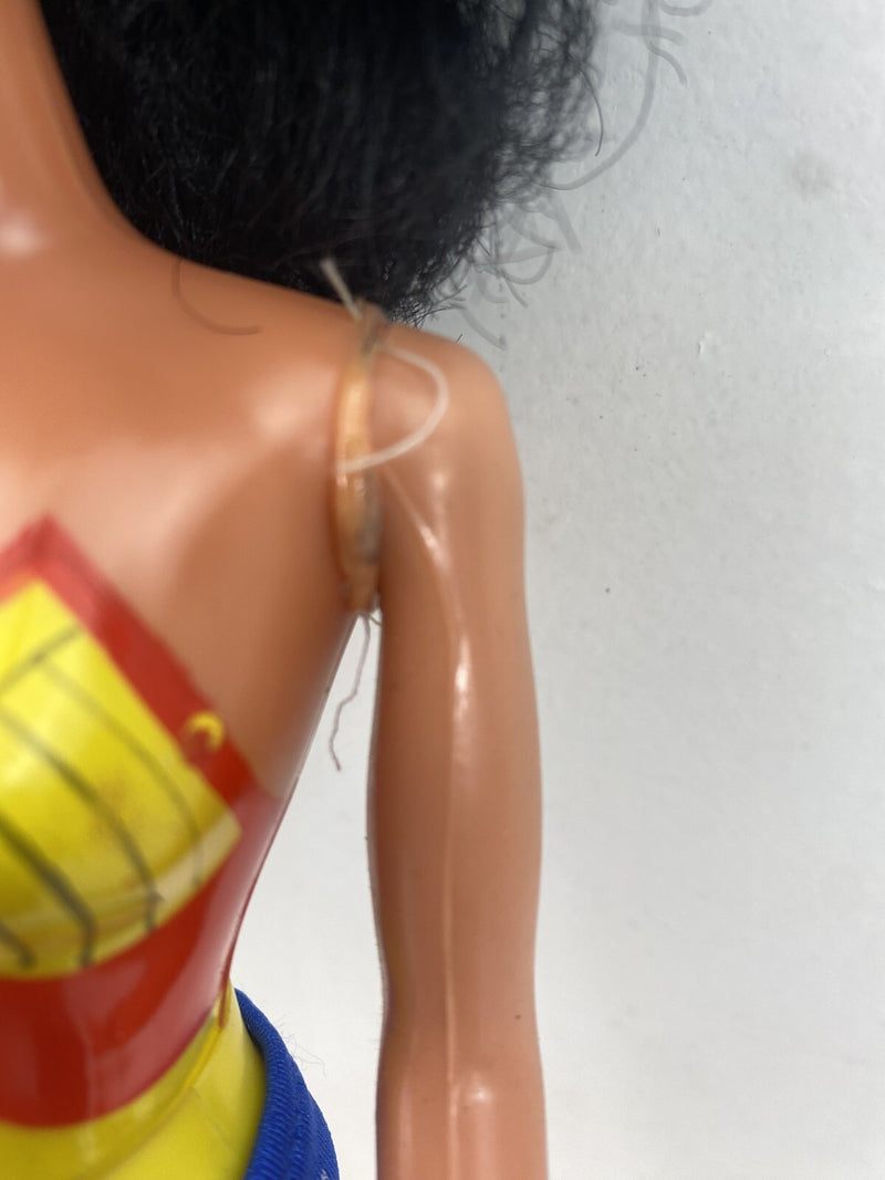 Mego Wonder Woman DC Comics  12" Action Figure Lynda Carter  Outfit 1976