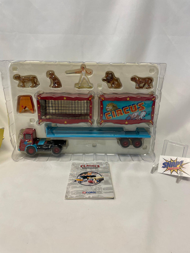 Limited Edition Circus Trailer (Royal Mail Exclusive) - Corgi CP10502