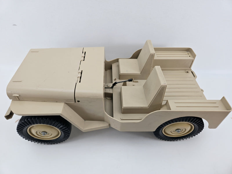 Adventure Team Desert Patrol Jeep GI Joe 1971 Hasbro JC PENNY EXCLUSIVE & Figure