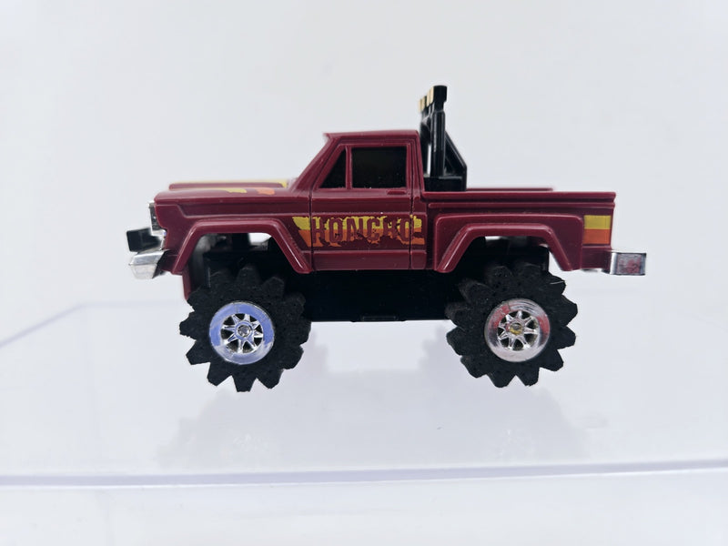 Schaper Stomper 4x4 Jeep Honcho Maroon