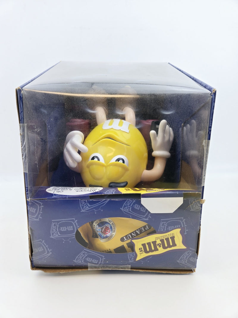 M&M's Yellow Lazy Boy Chair Recliner Candy Dispenser 1999  MM301 Vintage MM
